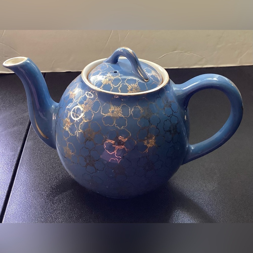 Hall Teapot French Flower Cadet Blue Periwinkle Gold Trim Vintage 1950s 12 cup